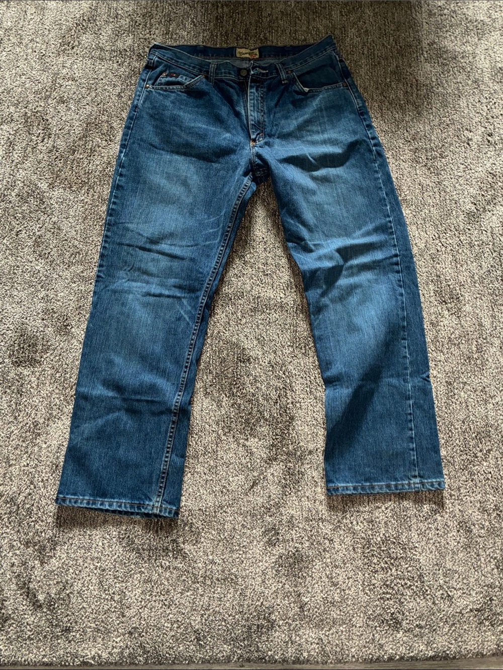 Wrangler Men's Straight Leg Jeans in Classic Blue 34x32
